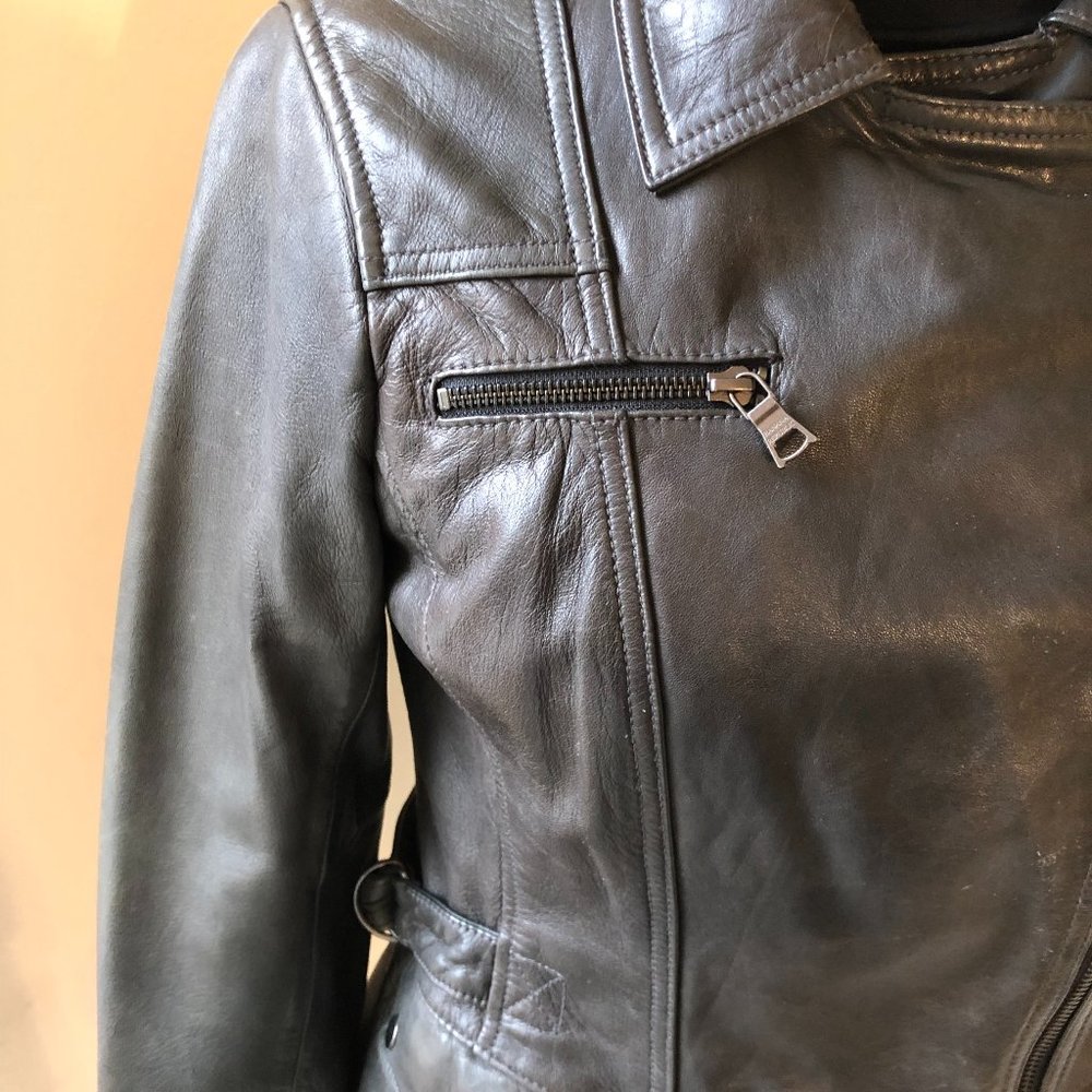 Banana Republic Black Leather Moto Jacket - Picture 5 of 16